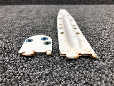 0511280-1 Cessna 172 Cabin Door Hinge Assembly Upper LH (White)