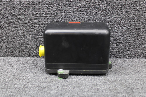 622-4565-001 (USE: 554-6241-004) Rockwell Collins 332D-11T Vertical Gyro