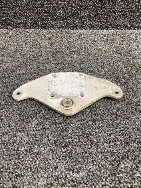 0534122-1 (USE: 0534128-1) Cessna 172L Elevator Bellcrank Assembly AFT