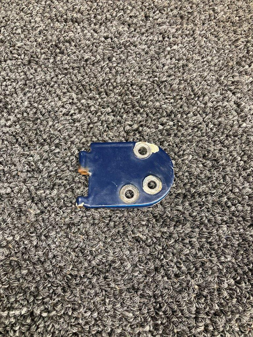 0511237-1 Cessna 172L Cabin Door Hinge Half Upper Forward LH