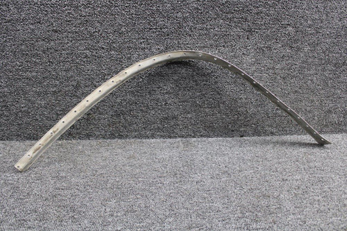 0513300-2 Cessna 175 Windshield Retainer Half Outer RH