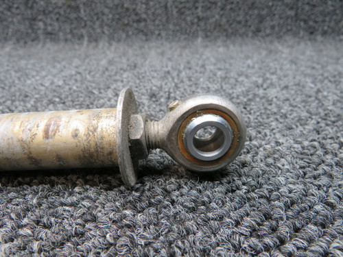 35-815131 / HM6 Beechcraft Main Gear Retract Plunger W/ Rod End RH