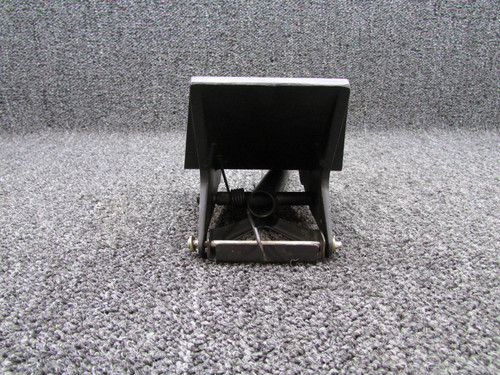 1460320-1, 0411564 Cessna 172N Rudder Pedal LH or RH w Link & Arm