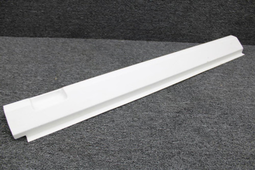 K69749-00 Plane Plastics Piper Air Vent Duct Forward (NEW OLD STOCK) (SA)