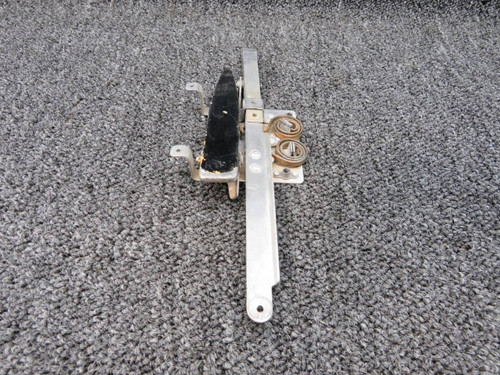 0711020-12 Cessna 180C Cabin Door Latch Assembly RH