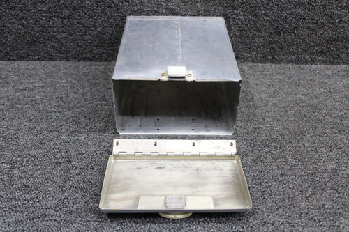 0713708-1, 0713697-1 Cessna 182F Glove Box Assembly With Door