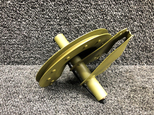 0760612-1 Cessna R172K Flap Drive Pulley Assembly RH (Zinc Chromated)