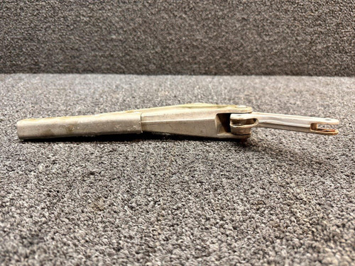 Cessna Aircraft Parts 0842140-2, 0842108-2 Cessna 310D Nose Gear Bellcrank Link & Arm Assembly 