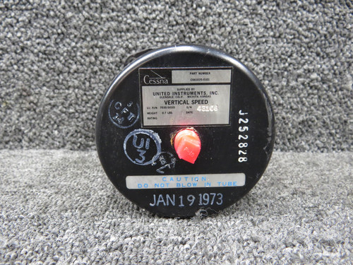 7030-50101 (Alt: C661035-0101) United Instruments Vertical Speed Indicator