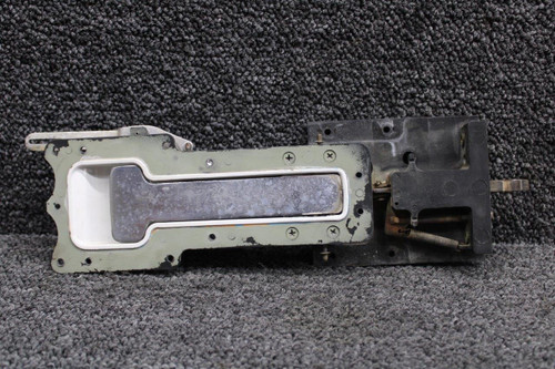 Cessna Aircraft Parts 0717024-21 (Use: 0717024-27) Cessna 210N Cabin Door Latch LH or RH w Lock Arm 