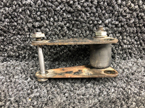 Piper Aircraft Parts 67359-000 Piper PA28R-201 Nose Gear Door Retract Plate Set LH and RH 