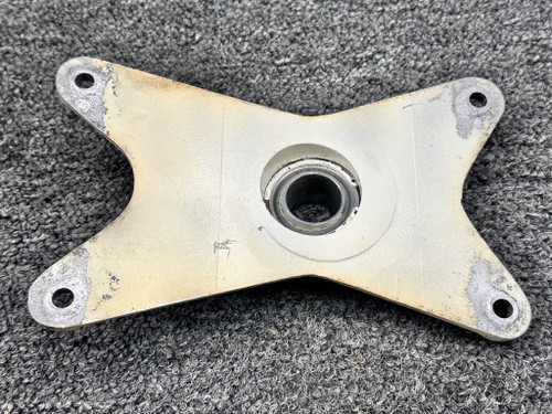 67040-013 (Cast: 67041-4) Piper PA28R-201 Forward Main Gear Trunnion RH