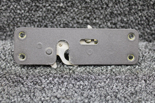 Cessna Aircraft Parts 0911915-7 (Use: 0911915-17) Cessna 162 Cabin Door Latch Assembly Forward LH 