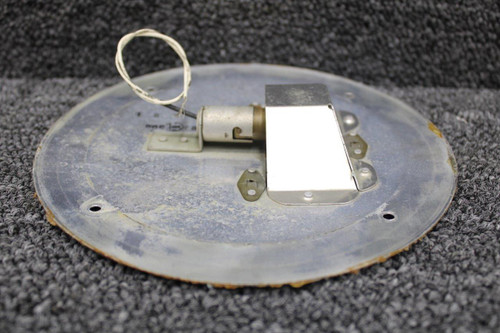 5118491-5, 0851863-3, 1309 Cessna 421C Nacelle Courtesy Light Assembly LH or RH