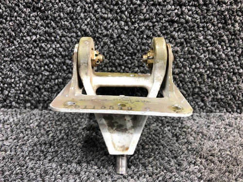 5115549-7, 5115549-3 Cessna 421C Aileron Yoke Assembly LH with Bracket