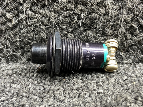 J20125-32 Eaton Light Push Switch