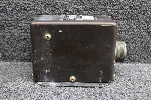 Lear Siegler 51539-002B Lear Siegler Inc DC Generator Control Unit (Volts: 28) (Amps: 10) 