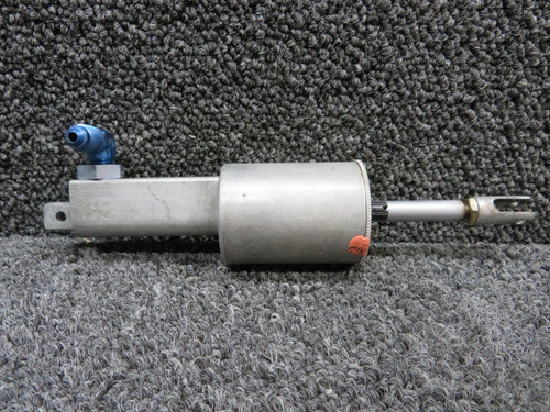 0541138-16 Cessna 172G Master Brake Cylinder Assembly (Square End)