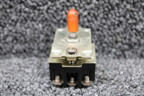 AN3226-2 (Alt: 8740K9) Cutler-Hammer Master Toggle Switch