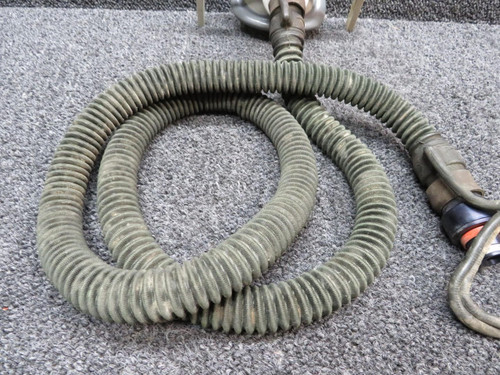 Purtian-Bennett 114023-22 Puritan-Bennett Sweep-On Crew Oxygen Mask (Broken Head Rest) 