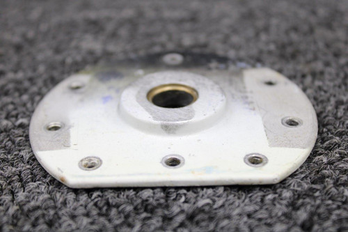 Piper Aircraft Parts 84853-002 Piper PA46-310P Cabin Door Handle Support 