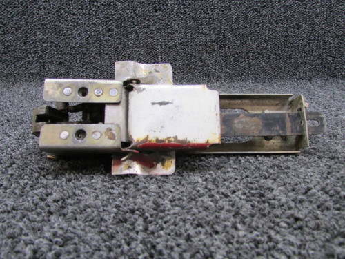 68188-000 Piper PA28 - PA32 Cabin Door Latch Assembly