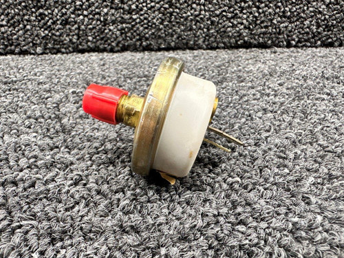 Stewart-Warner 1D1470-10 (Use: 3D3535-10) Stewart Warner Pressure Switch 