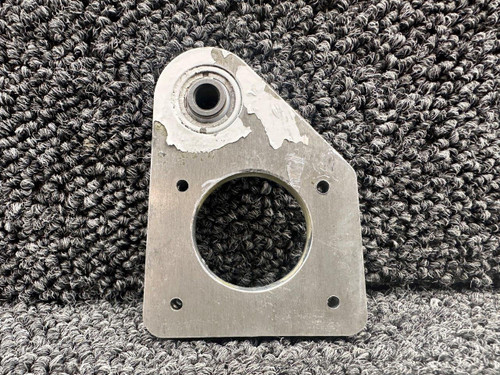 Piper Aircraft Parts 83479-002 Piper PA46-310P Stabilizer Hinge Center 