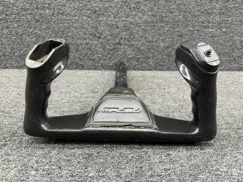 82830-003 Piper PA46-310P Control Wheel RH with Switch (L: 13-1/4”, D: 1.482”)