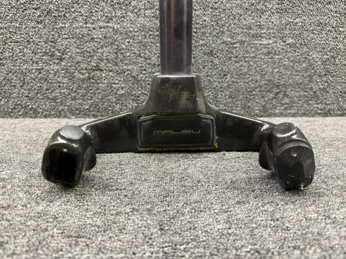 82830-003 Piper PA46-310P Control Wheel RH with Switch (L: 13-1/4”, D: 1.482”)