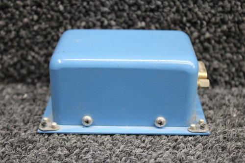 M1085B Baker Electronics Microphone Adapter (Volts: 28)