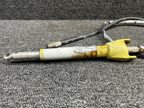 45-521212-17, 12527Y-63.31 Beechcraft E-55 Flap Actuator LH with Shaft (Core)
