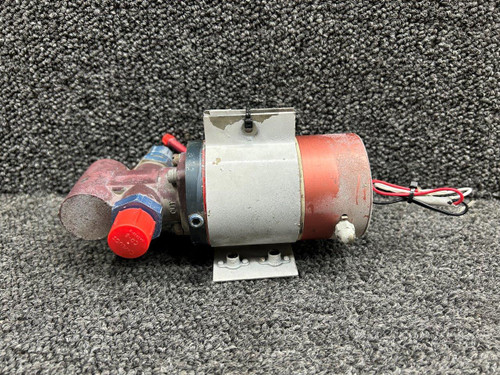 4404-00-1 (Use: 4404-00-7) Dukes Inc Fuel Boost Pump Assy with Mount (Volts: 28)