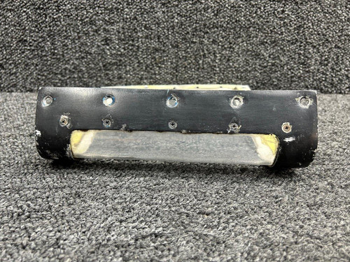 95-970000-179, 96-170000-7 Beech Wing Tip Landing Light Lens and Retainer LH