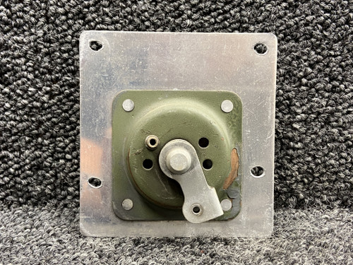 1511212-5, 0413195-5 Cessna 177 Cabin Door Latch Shaft RH w Bearing Plate