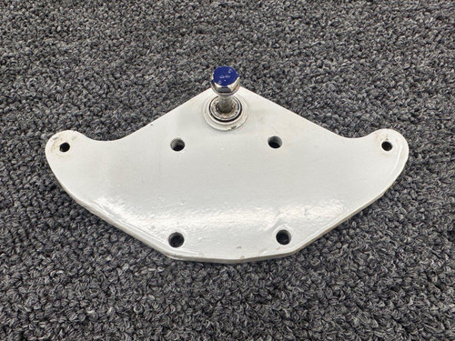 0534122-1 (Use: 0534128-1) Cessna 172N Rear Elevator Bellcrank