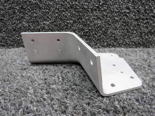 2411004-1 Cessna 172RG Lower Bulkhead Fitting LH (STA: 65.33)