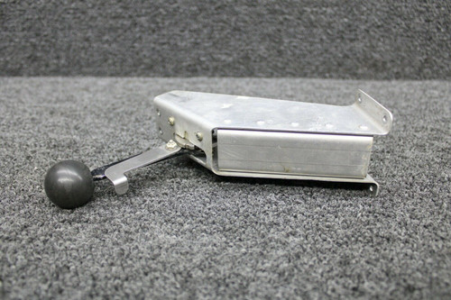 98548-002 / 98546-002 Piper PA32RT-300T Cowl Flap Control Lever Assy W/ Bracket