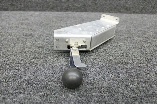 98548-002 / 98546-002 Piper PA32RT-300T Cowl Flap Control Lever Assy W/ Bracket