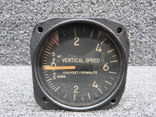 1636-6M-B2 (Alt: AN-5825T3) Pioneer Vertical Speed Indicator (Discolored Dial)