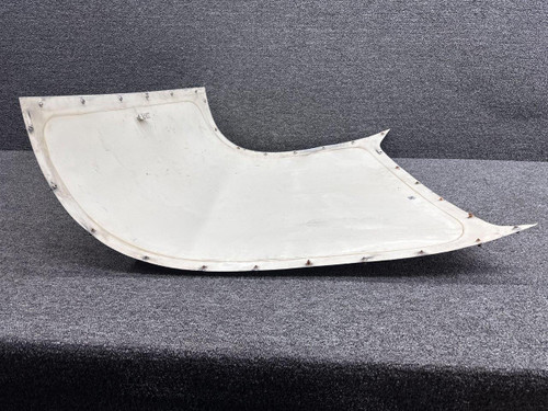 Cessna Aircraft Parts 5213092-2 Cessna 421B Nose Avionics Bay Access Door Forward Assembly 