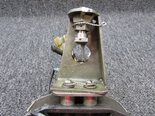 758-273 (Use: 763-855) Piper Rapco Brush Block Assembly (Broken Blocks)