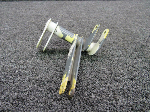 82905-011 Piper PA46-350 Flap Bellcrank Assy RH