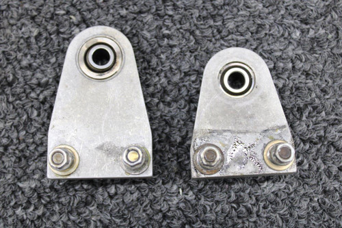 300037-501, 300037-001 Lycoming IO-540-S1A5 Mount Bearing Block Set LH and RH