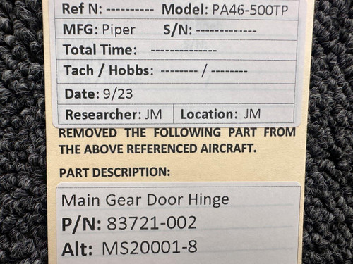 MS20001-8 (Alt: 83721-002) Piper PA46-500TP Main Gear Door Hinge