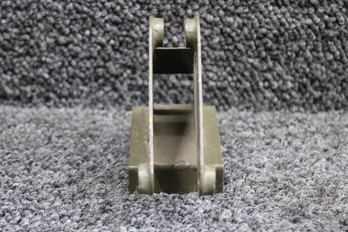11682-000 Piper PA22 Flap Hinge Inboard (New Old Stock)