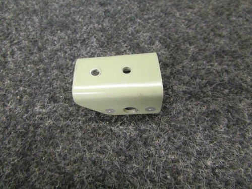 1231052-1 Cessna 182T Bracket Assy Dorsal Fin