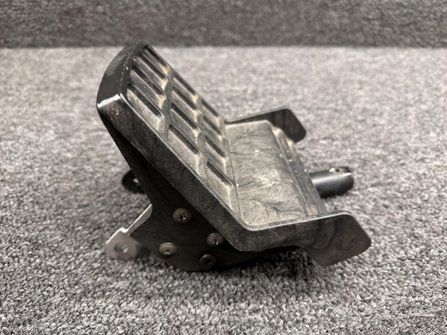 0760678-1 Cessna R182 Pilot Rudder Pedal Inboard Assembly