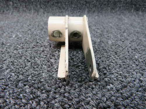 1200141-2 Cessna 182G Seat Bellcrank RH