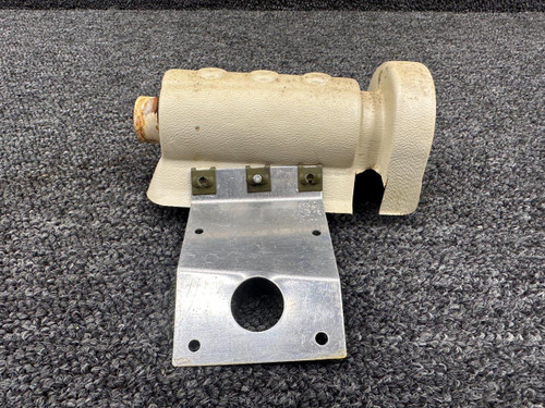 1210112-29, 0711829-6 Cessna R182 Fresh Air Valve Assembly with Bracket RH